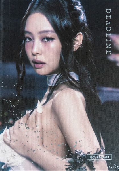 BLACKPINK – Deadline - Jennie